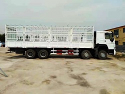 Sinotruk Howo 8x4 31ton Fence Stake Cargo Truck