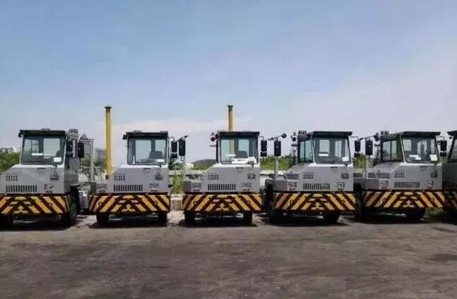 147 sinotruk Terminal tractors delivered in Zhoushan Port, Ningbo, with a market share of 80%