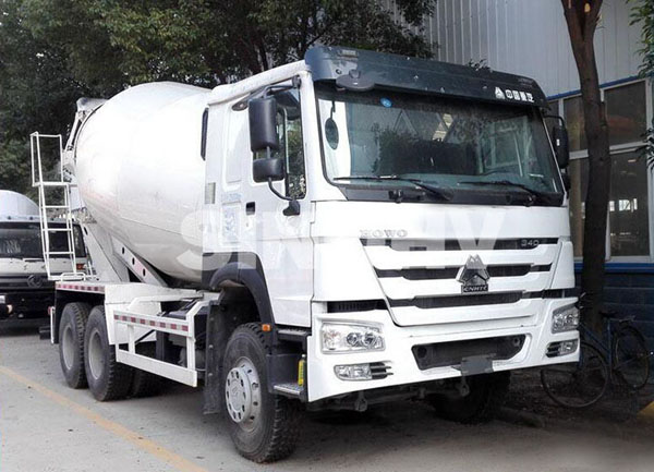 Sinotruk HOWO 6x4 9M3 concrete mixer drum truck